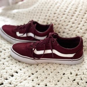 Burgundy Low Top Old Skool Vans, Sz 9